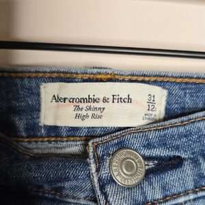 Size 12 Abercrombie & Fitch Blue Ankle Cropped Jeans